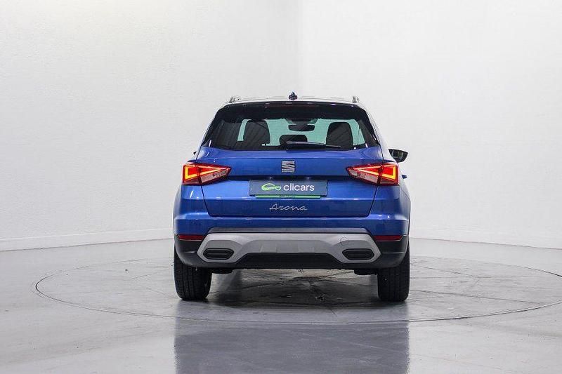 Usado Seat Arona Xperience 115 CV (84 kW) 2025 Azul SUV