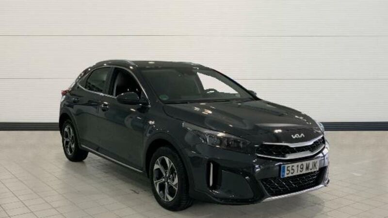 Gris Usado 2023 Kia XCeed SUV | 23.300 € (Caro) - Imagen 1/4