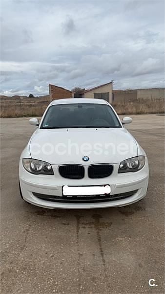 Blanco Usado 2008 BMW 118 Utilitario | 5400 € (Precio justo) - Imagen 1/4