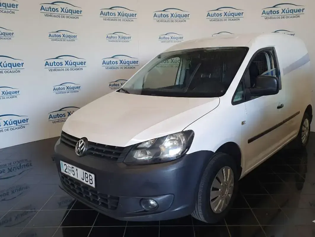 Usado VW Caddy 75 CV (55 kW) 2014 Blanco Monovolumen