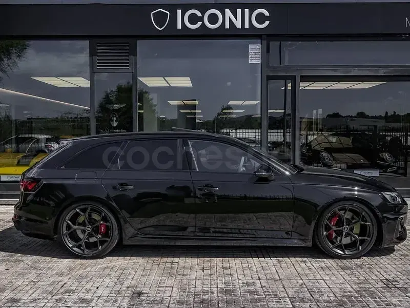 Usado Audi RS4 Competition 450 CV (330 kW) 2024 Negro Familiar