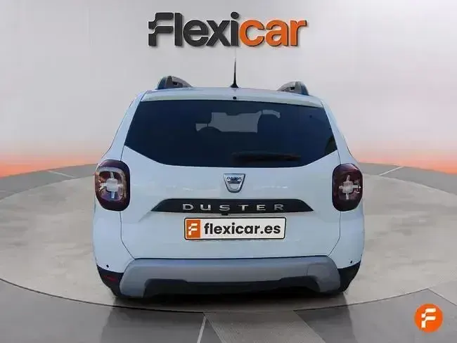 Usado Dacia Duster Comfort 115 CV (84 kW) 2019 Gris SUV