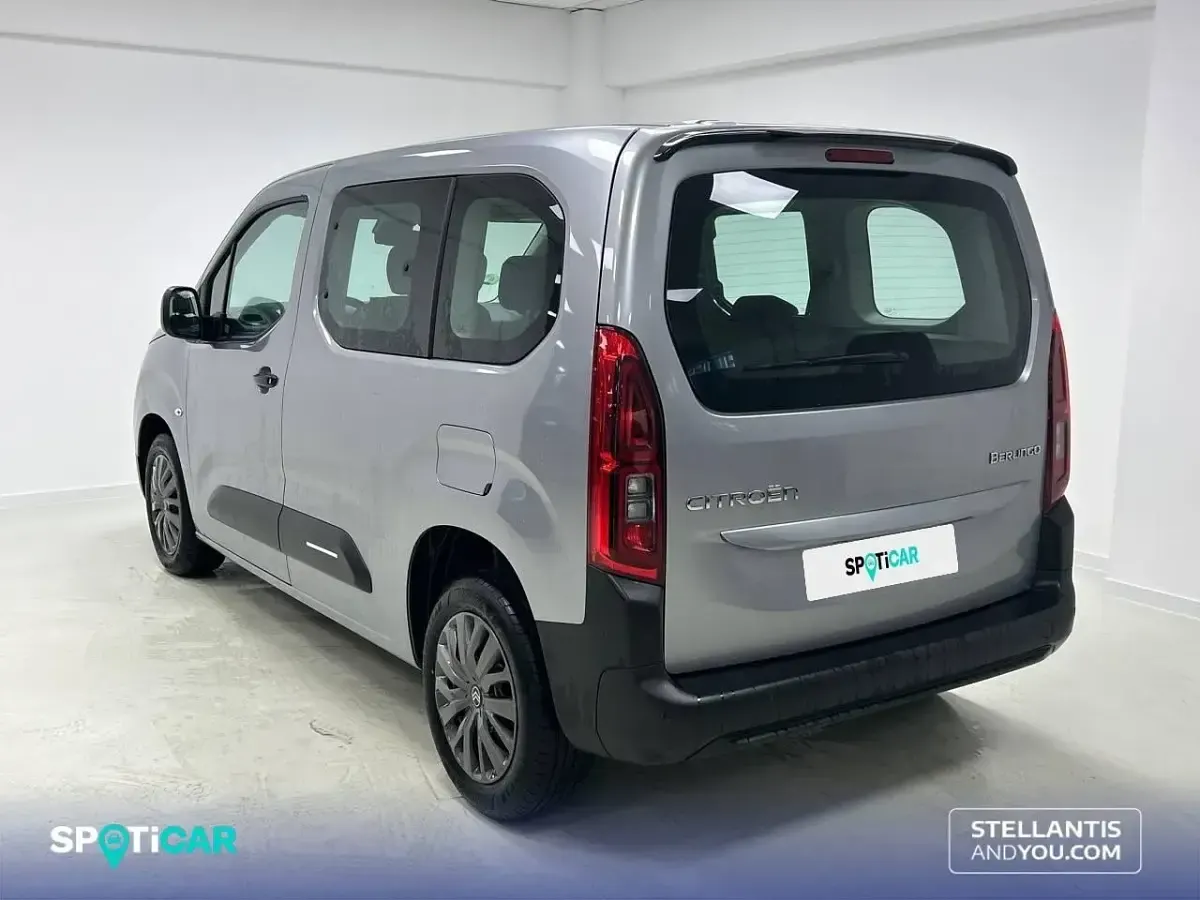 Usado Citroën Berlingo 102 HP (75 kW) 2025 Cinzento Monovolume