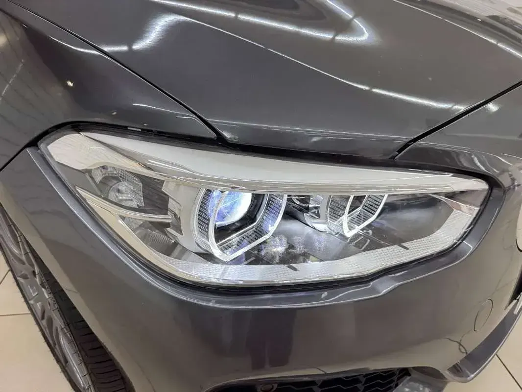 Usado BMW 116 116 CV (85 kW) 2018 Gris Utilitario