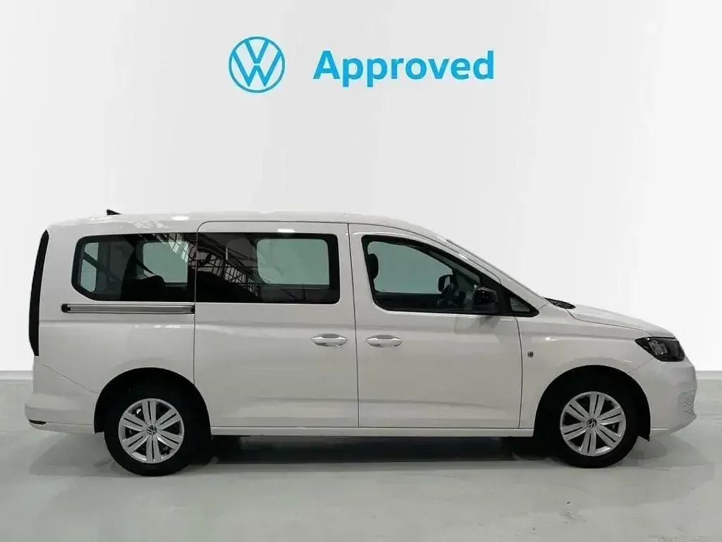 Usado VW Caddy Maxi 122 CV (89 kW) 2025 Blanco Monovolumen