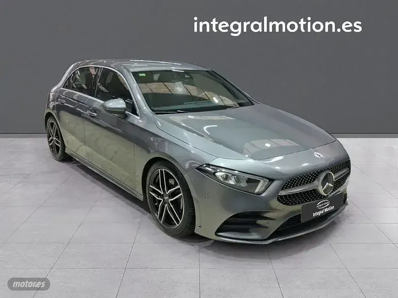 Usado Mercedes A200 149 CV (109 kW) 2021 Gris Berlina