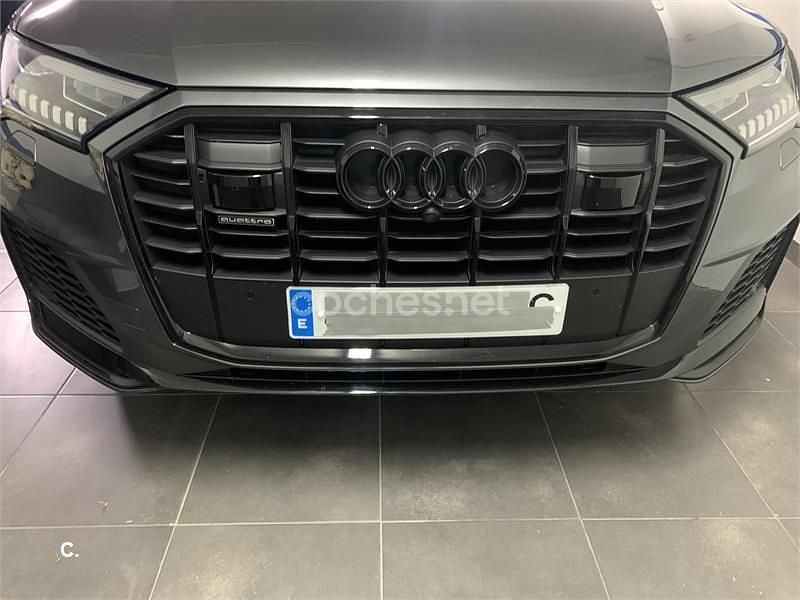 Usado Audi Q7 S-Line 231 CV (169 kW) 2020 Gris / plata SUV