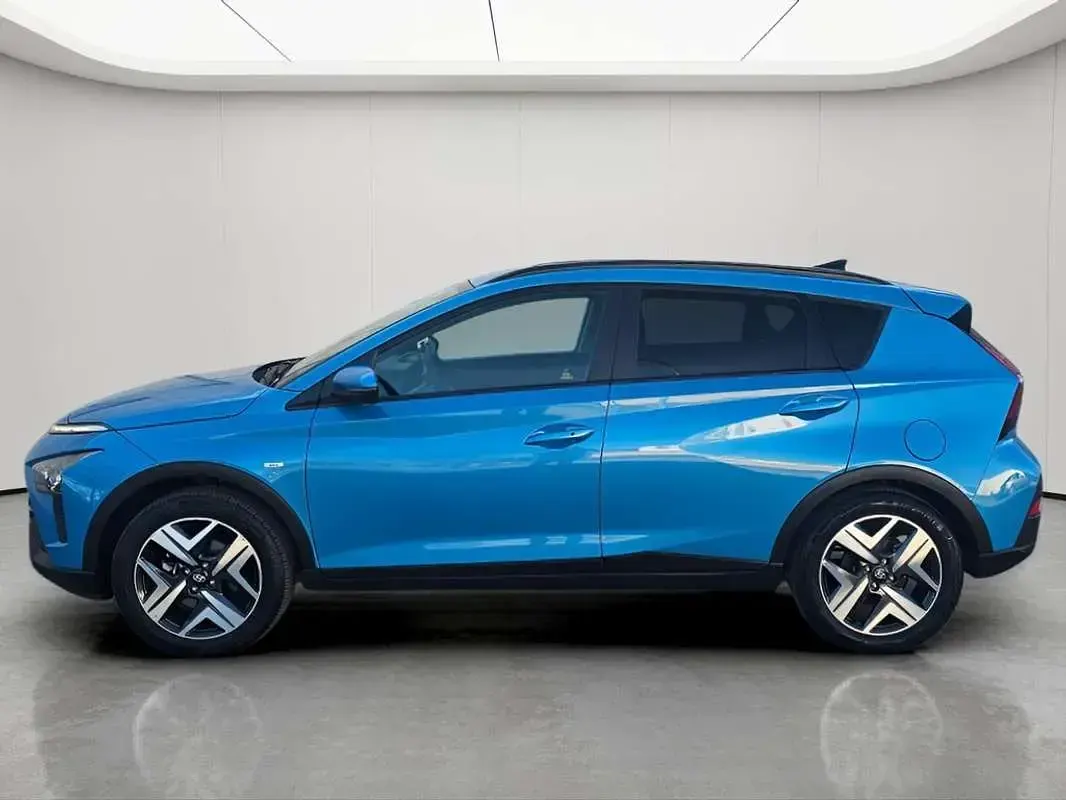 Usado Hyundai Bayon 100 CV (73 kW) 2023 Azul SUV