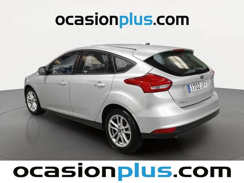 Usado Ford Focus Trend+ 125 CV (91 kW) 2015 Gris Utilitario