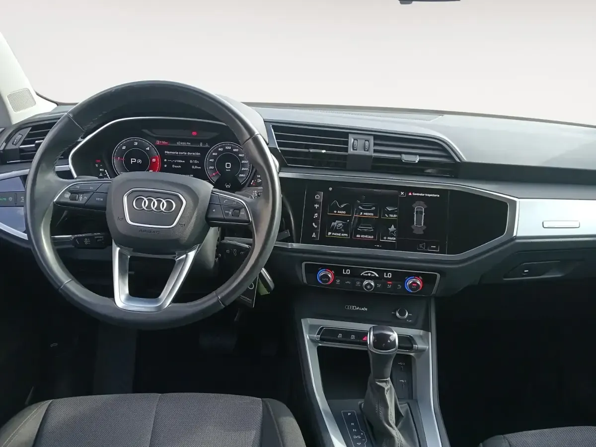 Usado Audi Q3 Advanced Plus 150 CV (110 kW) 2023 Gris/plata SUV