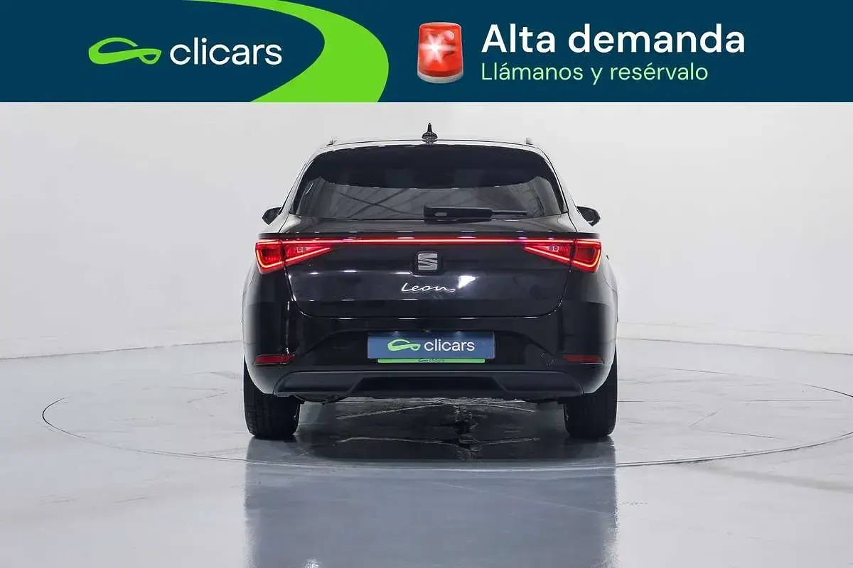 Käytetty Seat Leon ST XCELLENCE 150 HP (110 kW) 2021 Musta Farmari