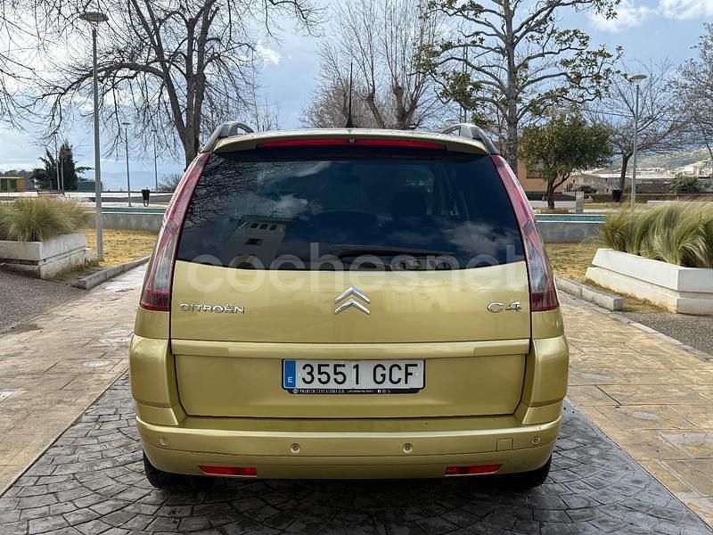 Usado Citroën Grand C4 Picasso 110 CV (80 kW) 2008 Beige Monovolumen