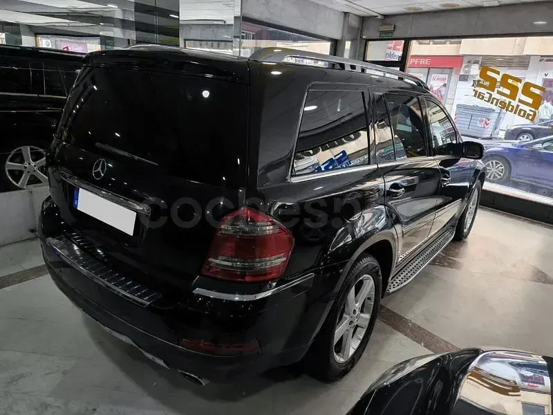 Usado Mercedes GL420 306 CV (225 kW) 2007 Negro SUV