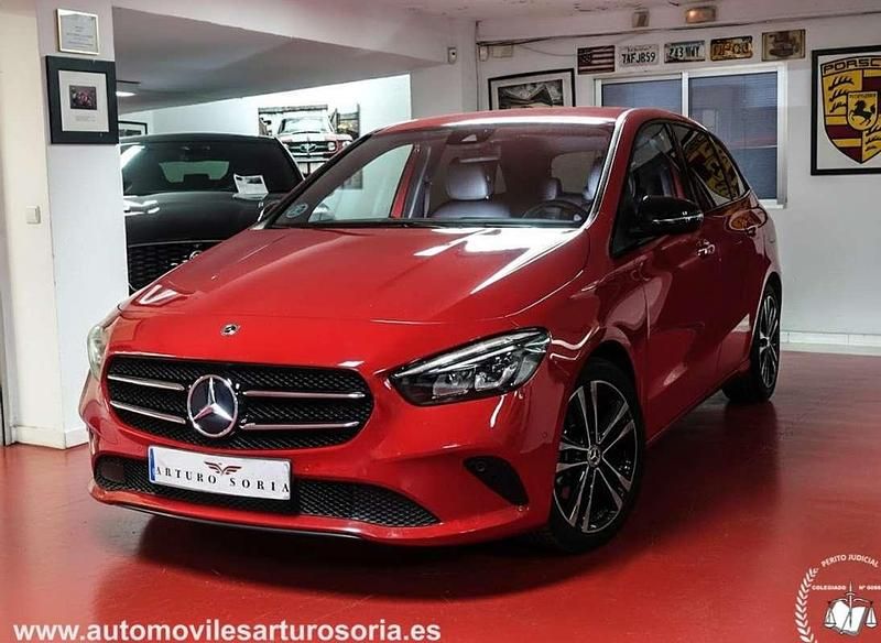 Usado Mercedes B200 163 CV (119 kW) 2021 Rojo Monovolumen