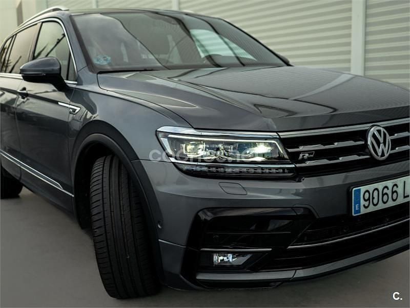 Usado VW Tiguan Allspace R-line 150 CV (110 kW) 2021 Gris / plata SUV