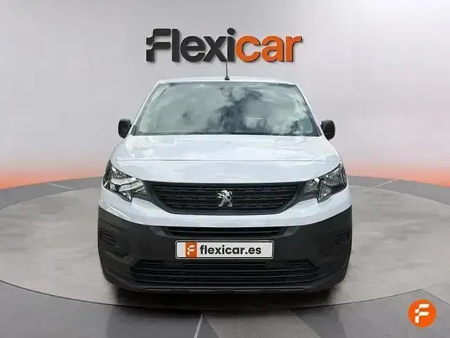 Usado Peugeot Rifter Active 110 CV (80 kW) 2023 Blanco Monovolumen