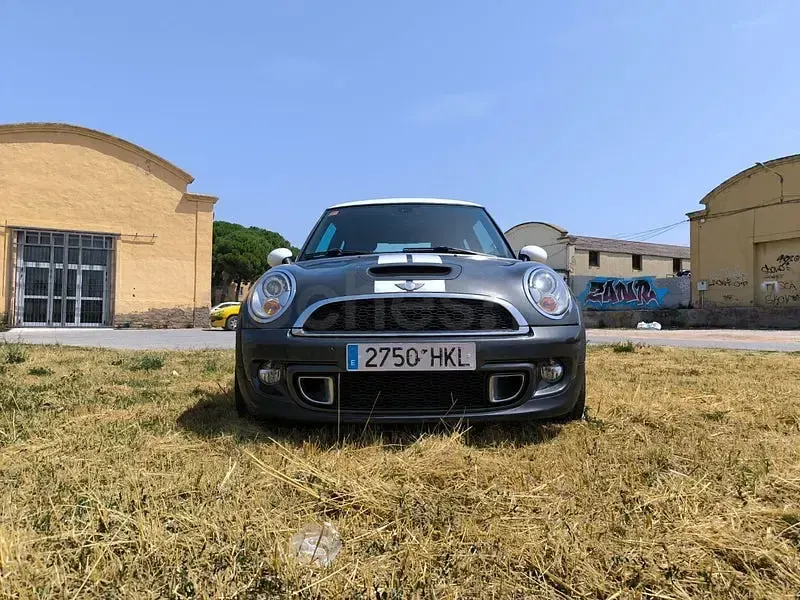 Usado Mini Cooper SD 143 CV (105 kW) 2012 Gris / plata Utilitario