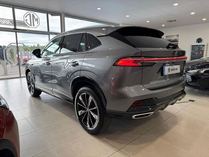 Usado MG HS Luxury 162 CV (119 kW) 2024 Gris SUV