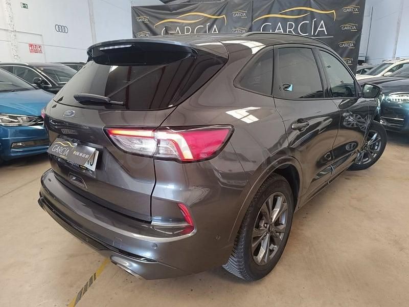 Używany Ford Kuga ST-Line X 150 KM (110 kW) 2021 Beżowy SUV