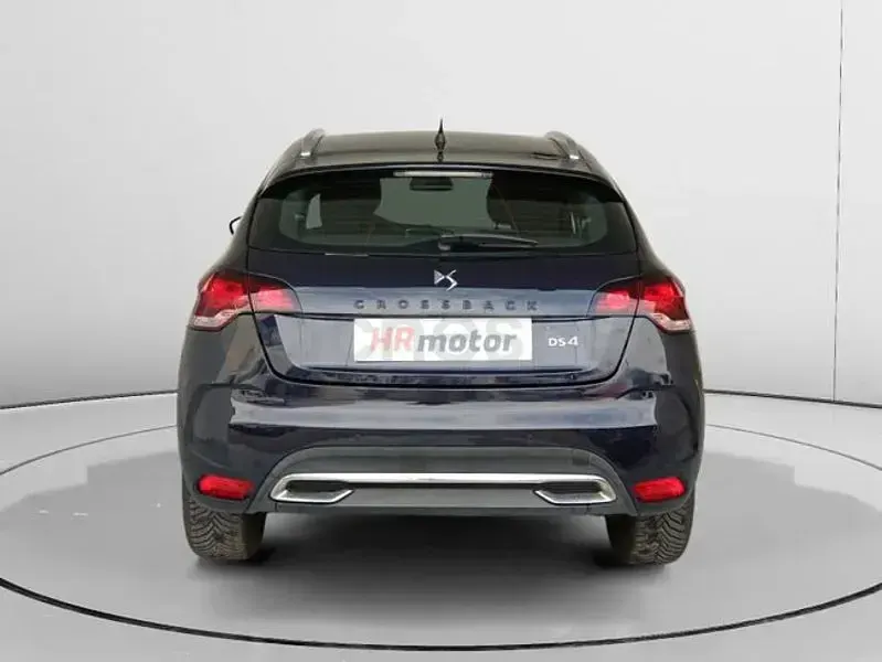 Usado DS Automobiles DS4 Crossback Connected Chic 131 CV (96 kW) 2017 Negro SUV