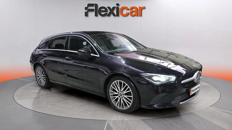Usado Mercedes CLA220 Shooting Brake 192 CV (141 kW) 2020 Negro Familiar