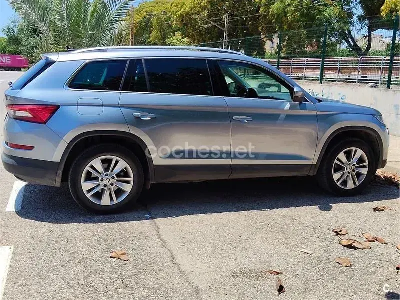 Usado Skoda Kodiaq SportLine 150 CV (110 kW) 2020 Gris / plata SUV