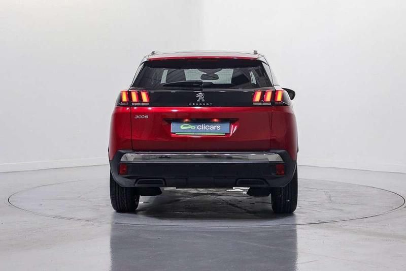 Usado Peugeot 3008 Allure 131 CV (96 kW) 2020 Rojo SUV