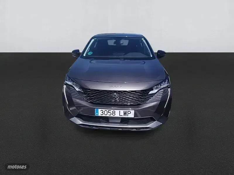Usado Peugeot 3008 Active 130 CV (95 kW) 2022 Gris SUV