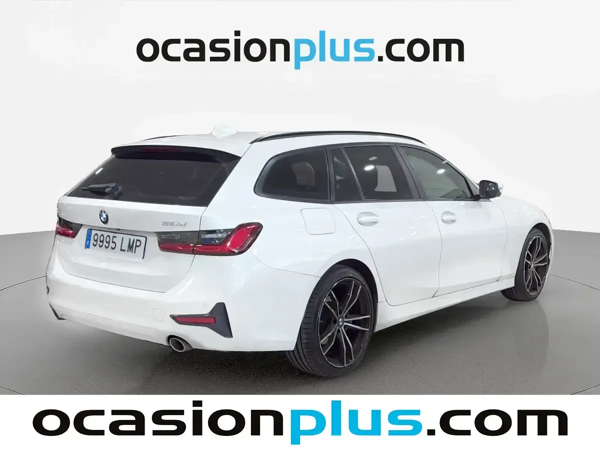 Usado BMW 318 150 CV (110 kW) 2021 Blanco Familiar