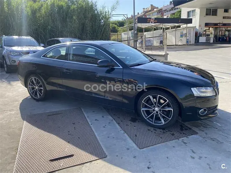 Usado Audi A5 160 CV (117 kW) 2009 Negro Coupe