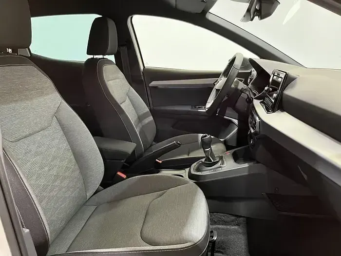 Usado Seat Ibiza XCELLENCE 115 CV (84 kW) 2025 Blanco Utilitario