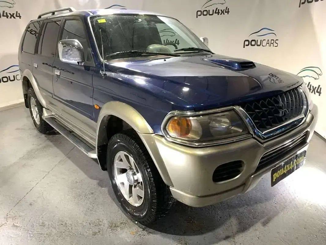 Usado Mitsubishi Montero Sport Intense+ 114 CV (83 kW) 2004 Plateado SUV