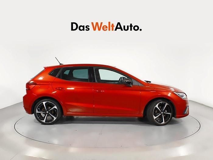 Usado Seat Ibiza FR 110 CV (80 kW) 2022 Rojo Utilitario