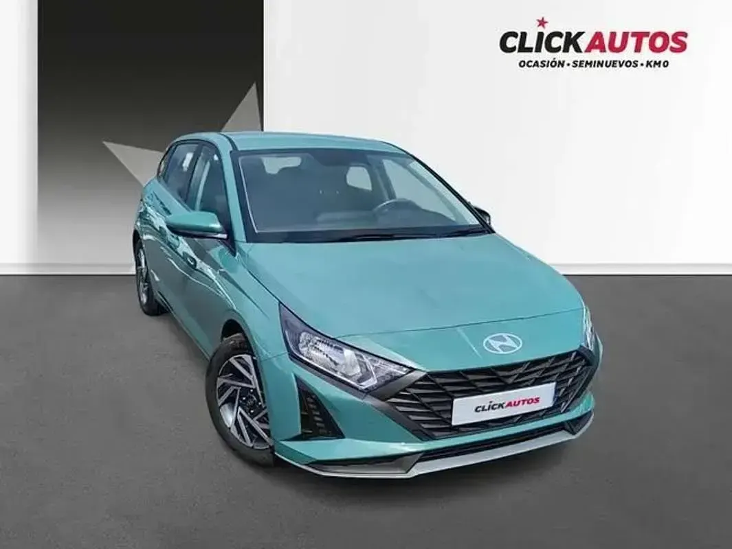 Usado Hyundai i20 79 CV (58 kW) 2025 Verde Utilitario
