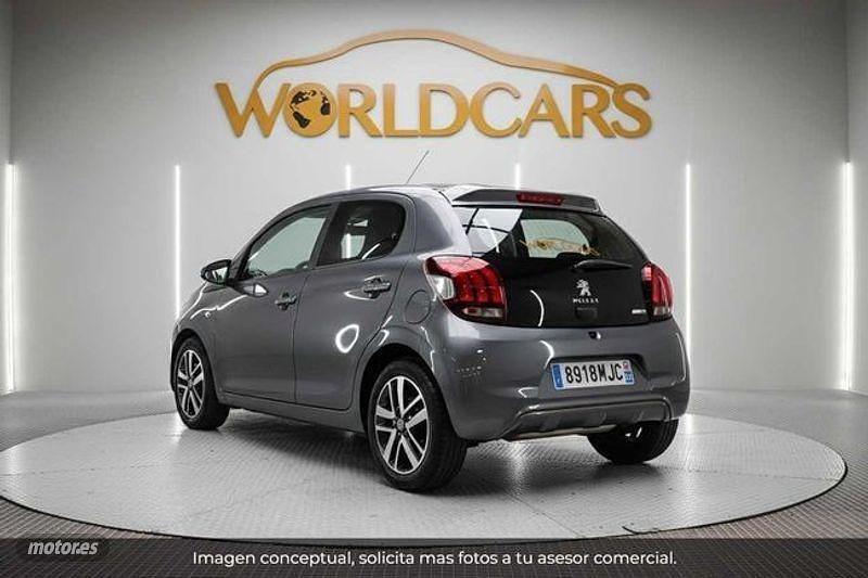 Usado Peugeot 108 Active 72 CV (52 kW) 2021 Gris