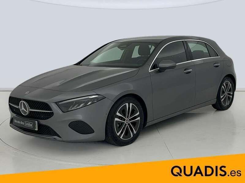 Gris Usado 2024 Mercedes A180 Advanced Utilitario | 31.900 € (Precio justo) - Imagen 1/4