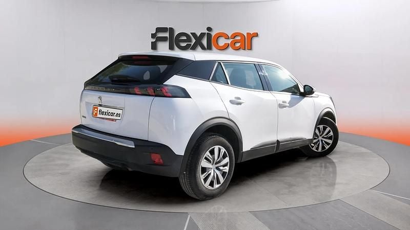 Usado Peugeot 2008 Active 101 CV (74 kW) 2020 Blanco SUV
