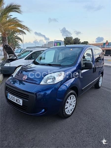 Usado Fiat Qubo Active 77 CV (56 kW) 2016 Azul Monovolumen