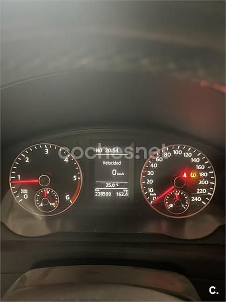 Marrón Usado 2010 VW Multivan Comfortline Monovolumen | 20.500 € (Precio justo) - Imagen 1/4
