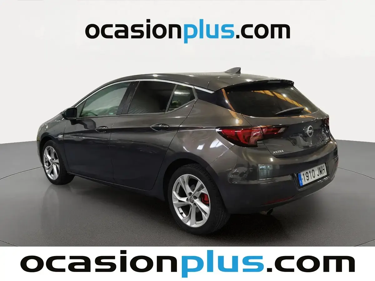 Usado Opel Astra Dynamic 125 CV (91 kW) 2016 Gris Utilitario