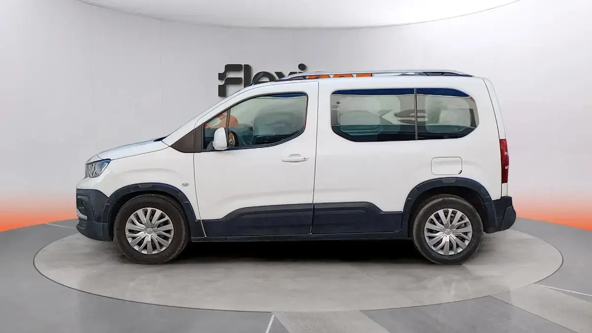 Usado Peugeot Rifter Access 75 CV (55 kW) 2019 Blanco Monovolumen