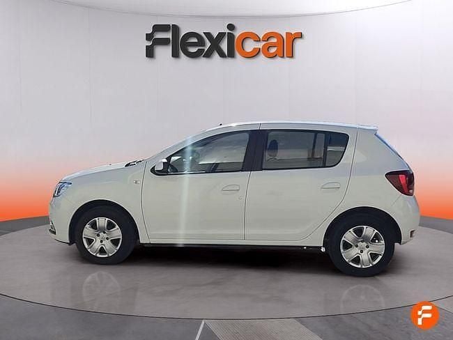 Usado Dacia Sandero Acces 73 CV (53 kW) 2020 Blanco Berlina