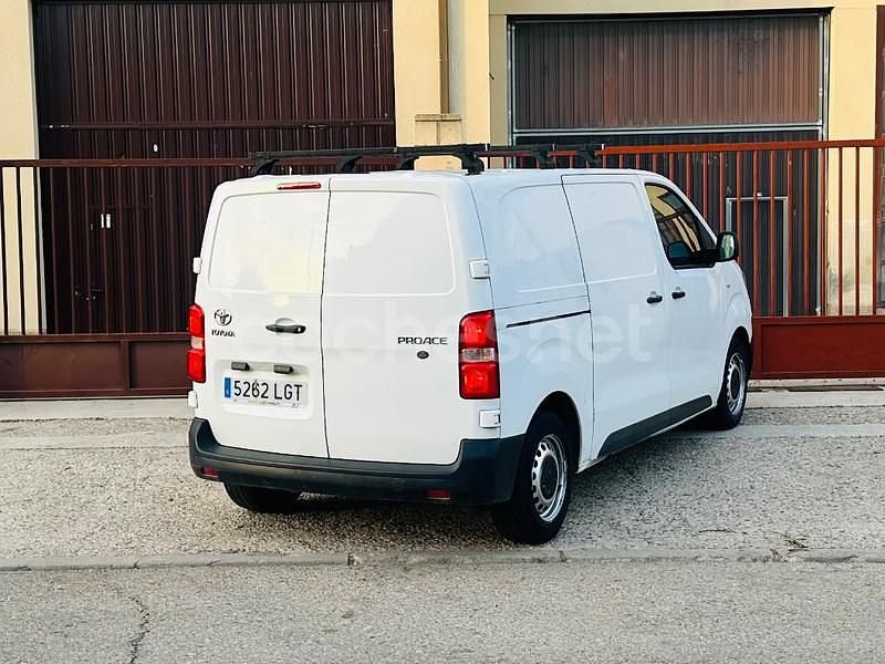 Usado Toyota Proace Verso Advance 120 CV (88 kW) 2020 Blanco Familiar