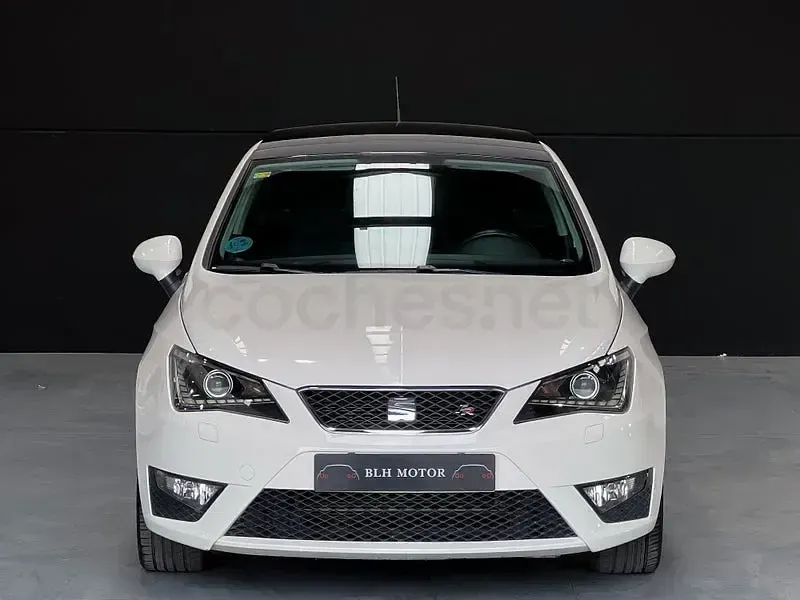 Usado Seat Ibiza SC FR 105 CV (77 kW) 2015 Blanco Utilitario