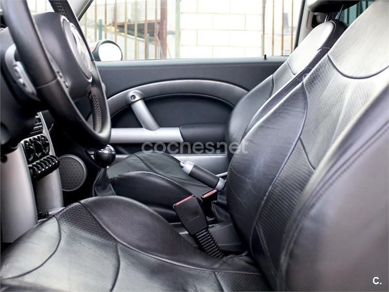 Usado Mini Cooper 115 CV (84 kW) 2003 Negro Utilitario