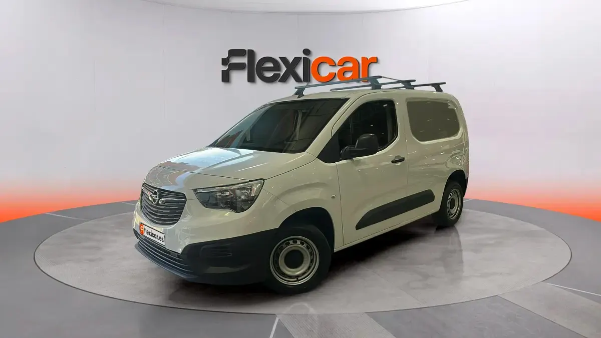 Usado Opel Combo 102 CV (75 kW) 2023 Blanco Monovolumen
