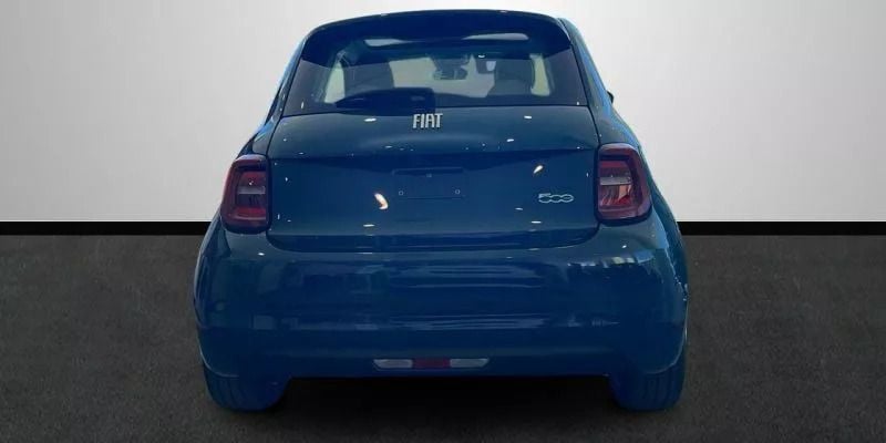 Usado Fiat 500e La Prima 86 kW (118 CV) 2024 Verde Berlina