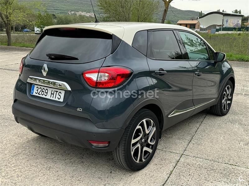 Usado Renault Captur Intens 90 HP (66 kW) 2013 Azul SUV