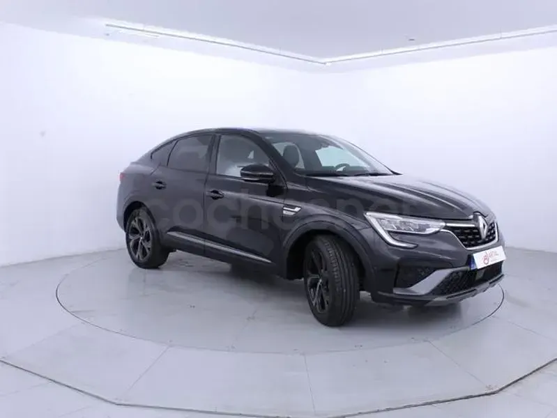 Usado Renault Arkana RS Line 145 CV (106 kW) 2022 Negro SUV