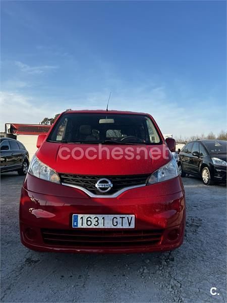 Usado Nissan NV200 Comfort 90 CV (66 kW) 2013 Rojo Monovolumen